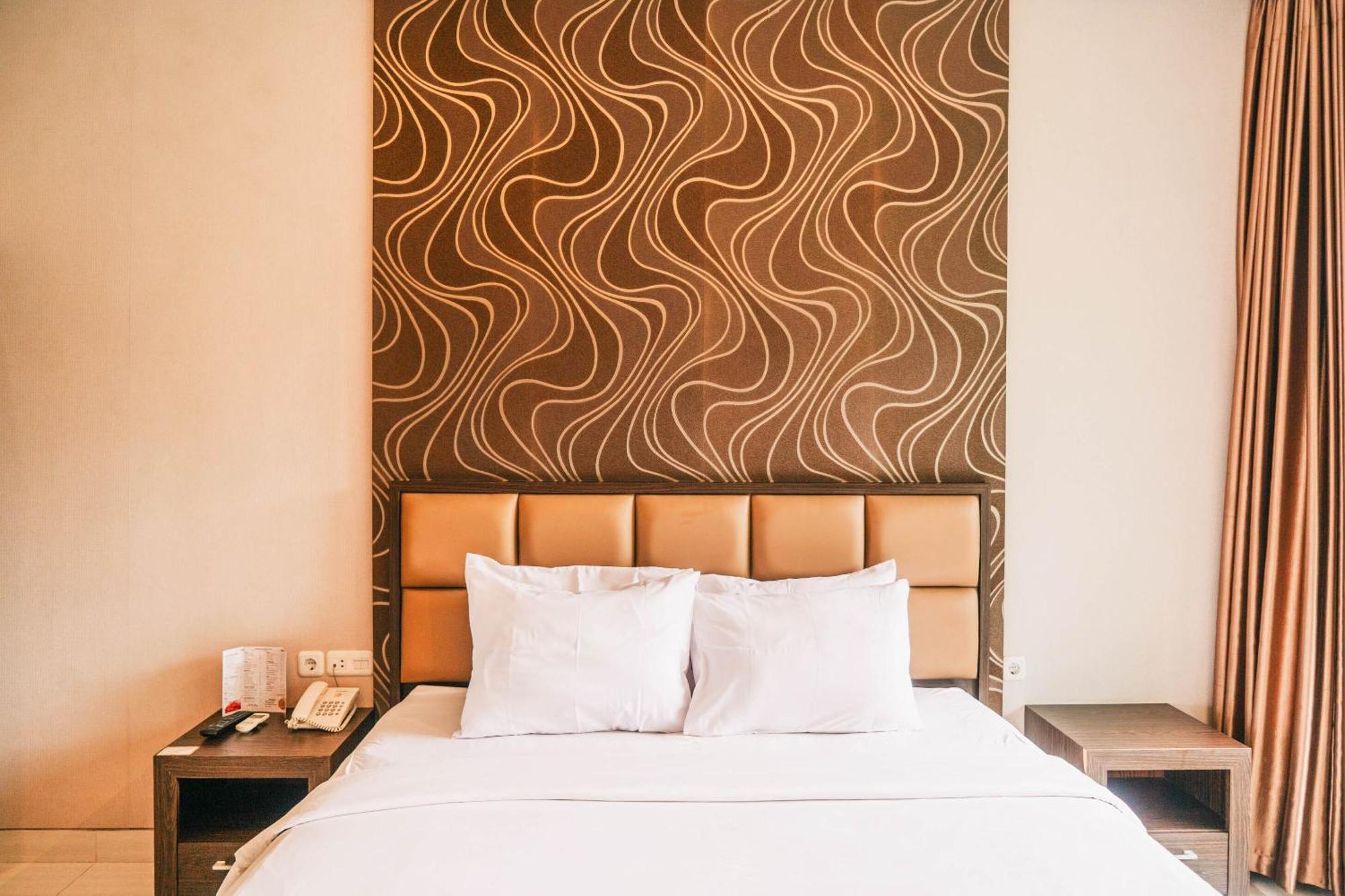 בניוואנגי New Surya Hotel מראה חיצוני תמונה