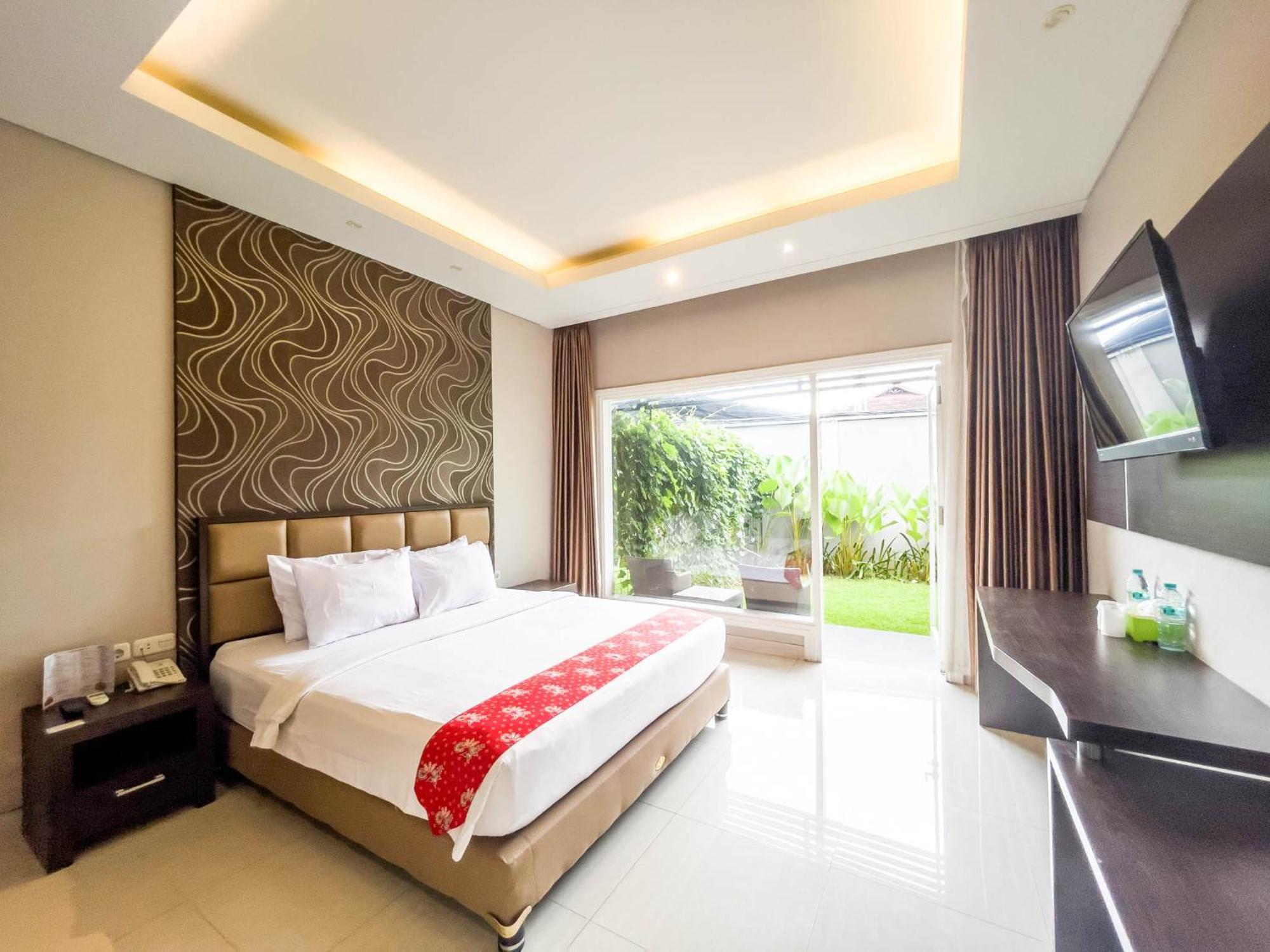 בניוואנגי New Surya Hotel מראה חיצוני תמונה